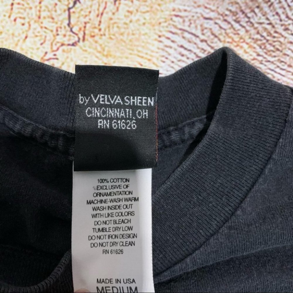 Vintage Disney Mickey Mouse Tee Size Medium - Picture 4 of 10